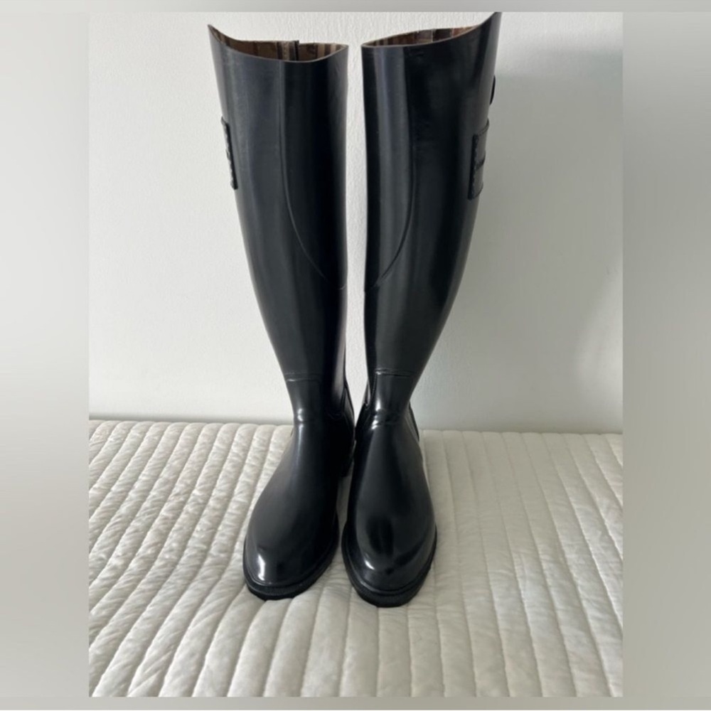 Burberry Black Burnham Equestrian Rain Boots Size 8